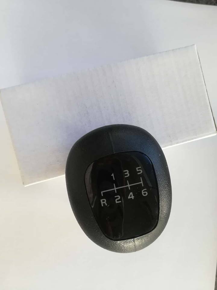 Топка за скоростен лост с маншон 6 ск. LARATH на Mercedes W202