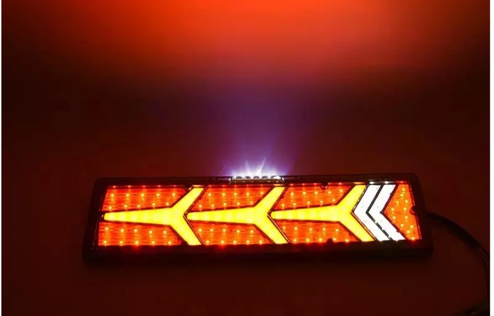 Комплект Ляв + Десен Мултифункционални Диодни LED Лед Стопове 12/24V с Динамичен Мигач Неон Neon Ефект 46cm